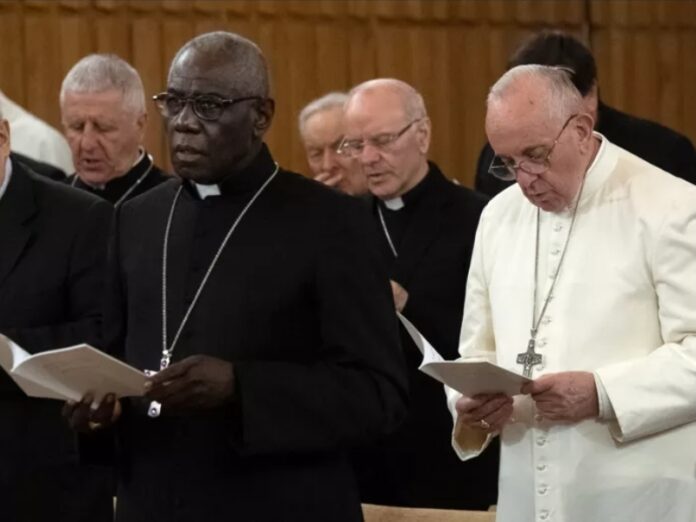 Vaticano urgente volver iglesia
