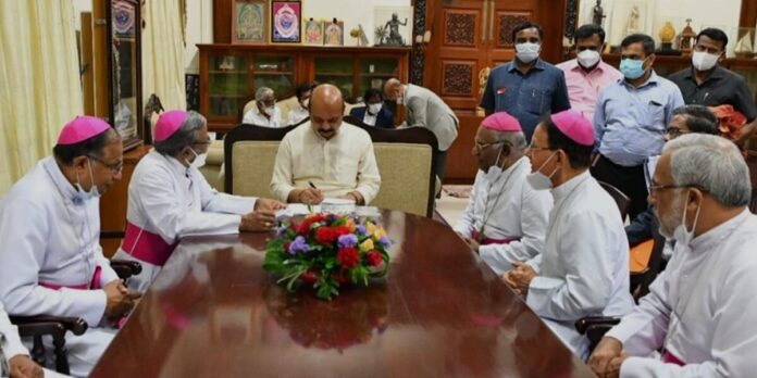 Obispos de India se oponen a ley