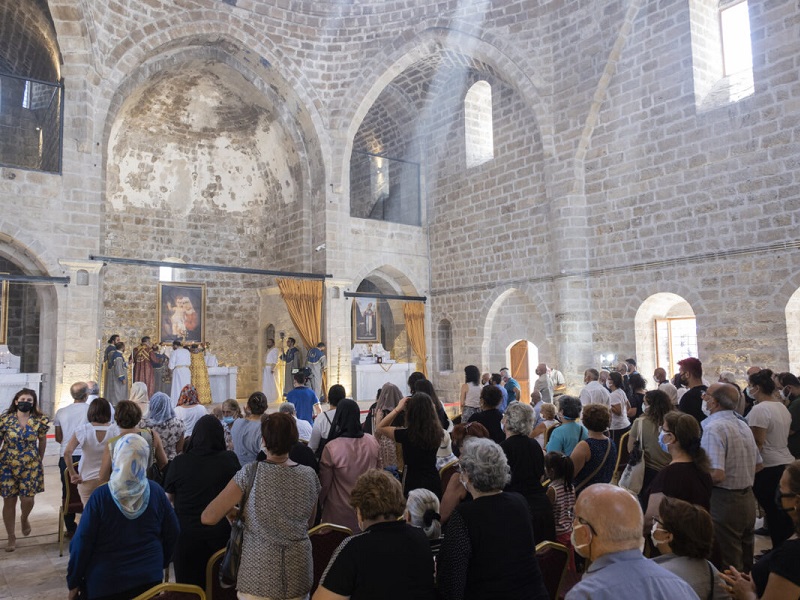 Iglesia armenia de Turquía reabre