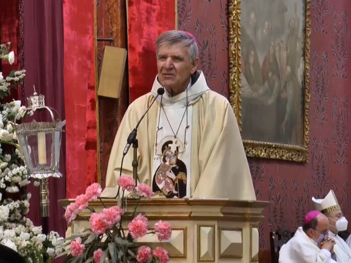 Obispo Scozzina exhorta a «liberarnos