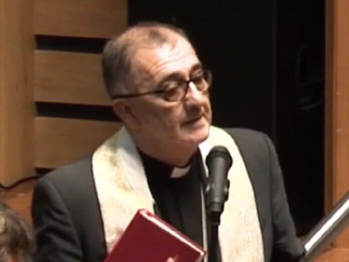 Obispo Martínez advierte contradicción
