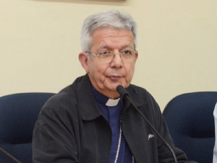Reeligen a obispo Adalberto Martínez