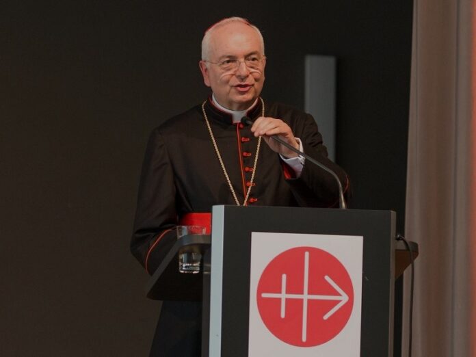 Cardenal Piacenza exhorta a «enfatizar