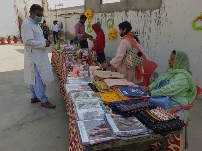 Caritas Pakistán ayuda a mujeres