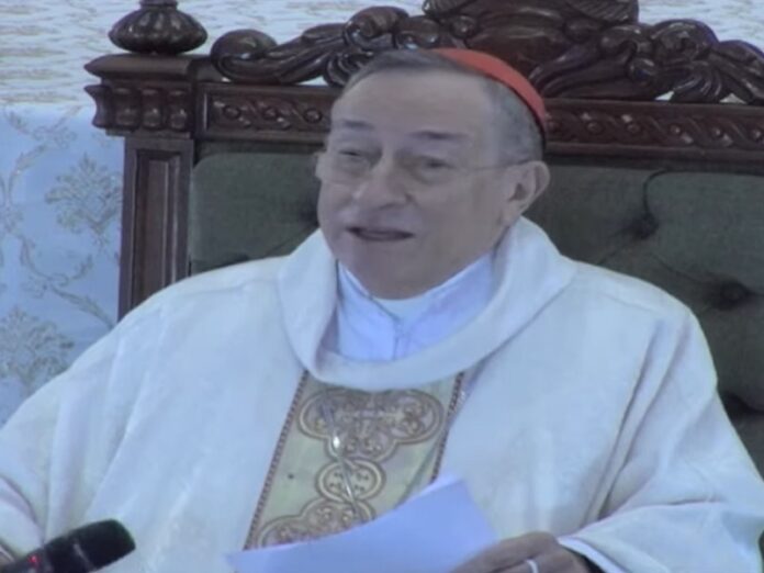 Cardenal Maradiaga anima a la oración