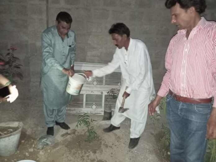 Caritas Pakistán construye cisterna