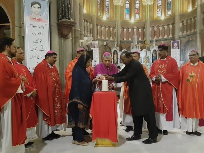 Nuncio en Pakistán: «Akash Bashir