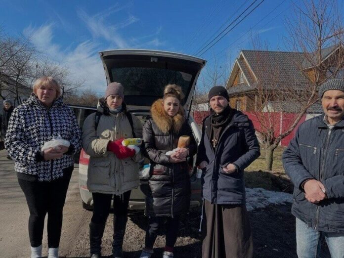 Franciscanos en Ucrania continúan sirviendo