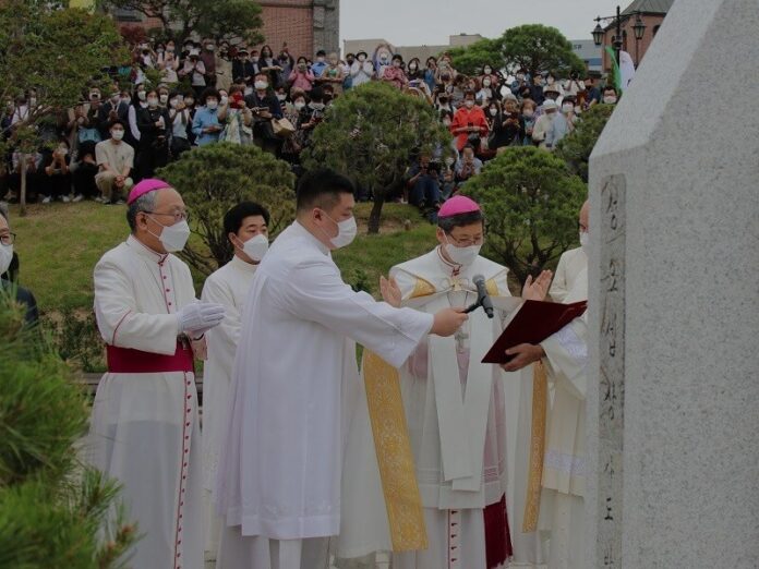 Iglesia en Corea del Sur celebra