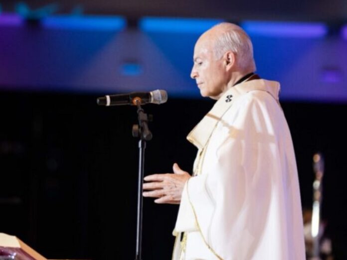 Cardenal Aguiar exhorta a «no ceder