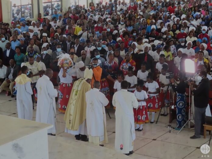 Inauguran nueva catedral en Zambia