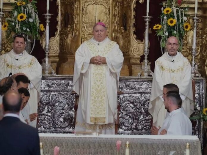 Obispo de Canarias: «Lo peor que nos puede