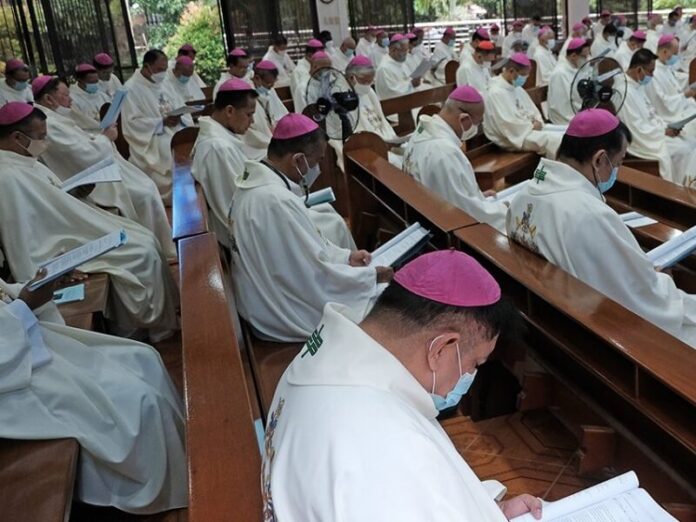 Obispos de Filipinas: «El contacto físico