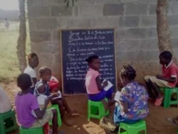 Iglesia en Angola organiza escuela