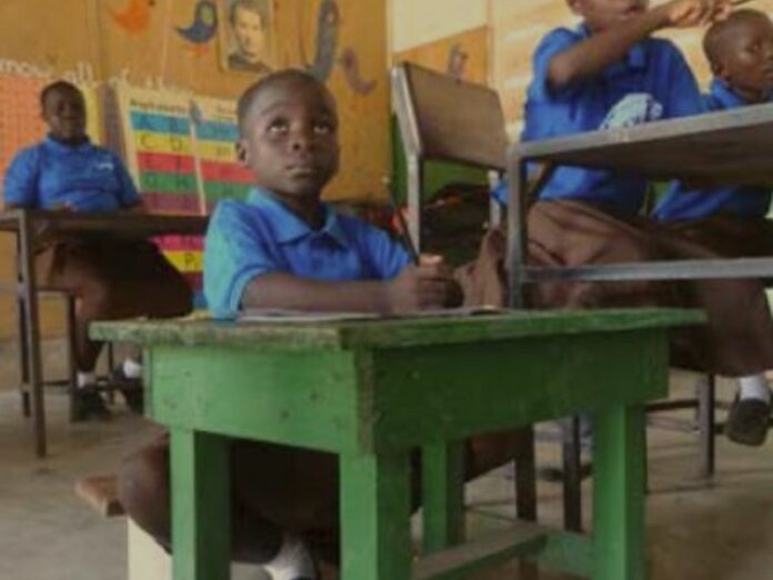 Misioneros en Ghana rehabilitan y educan