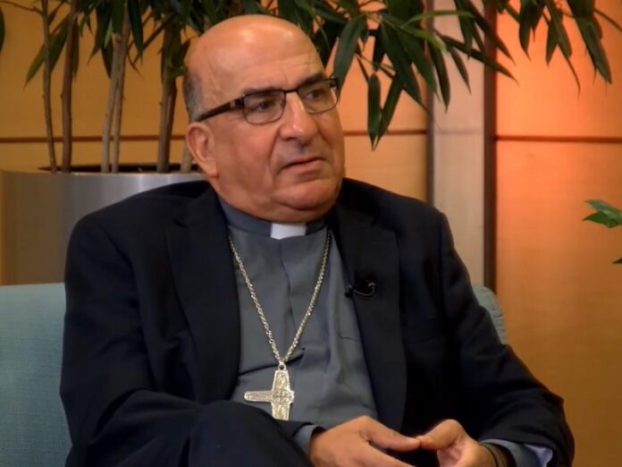 Arzobispo de Chile solicita «estar