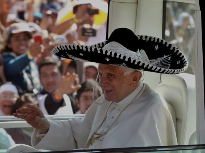 «Benedicto XVI, no se apagará su luz»