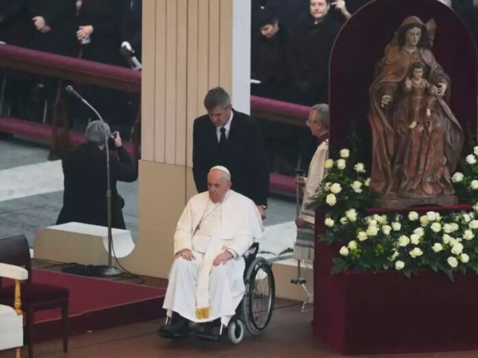 Francisco ya tiene más edad que Benedicto XVI