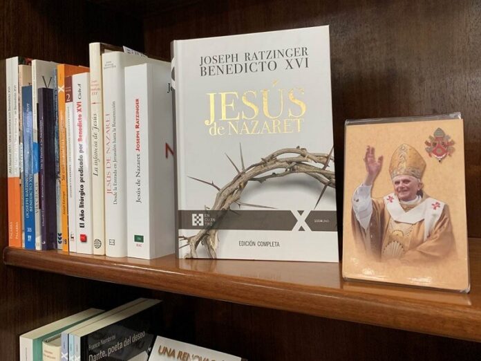 Benedicto XVI fue el Papa que más libros vendió
