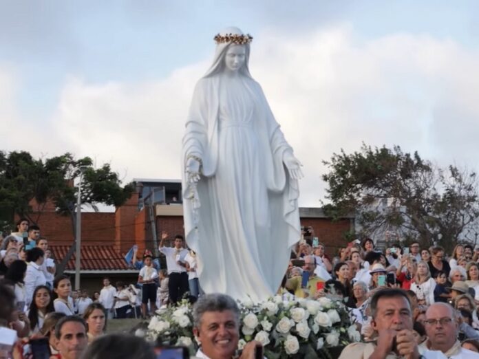 Iglesia en Uruguay celebró Gran Rosario