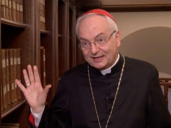Cardenal Piacenza destaca «valor