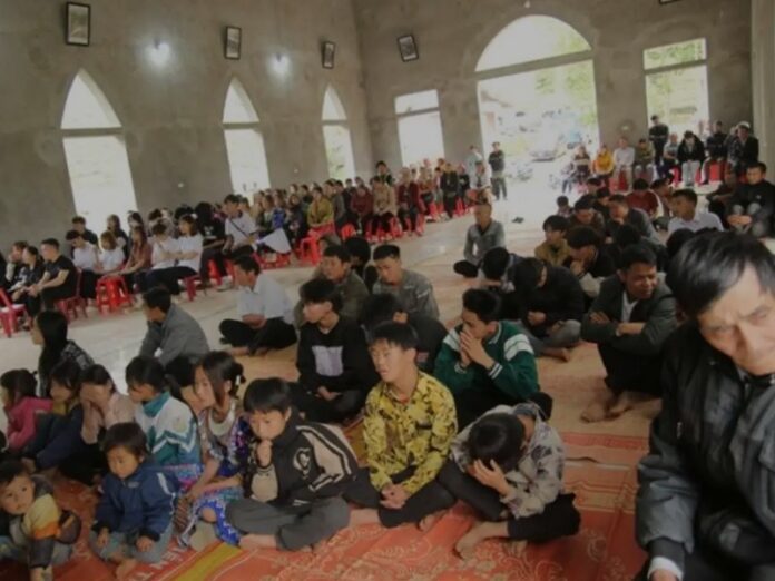 Católicos de Vietnam luchan por practicar